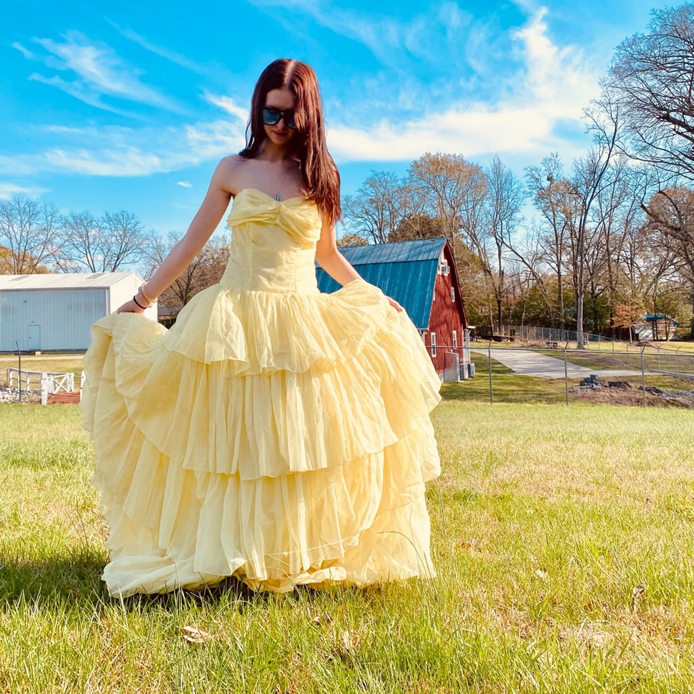 1950s Authentic Vintage Yellow Cupcake Prom Formal Cupcake Dress Cosplay Belle